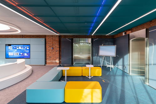 未來炫境 能源巨頭Gazprom Neft圣彼得堡Zifergauz數(shù)字中心設(shè)計(jì)欣賞